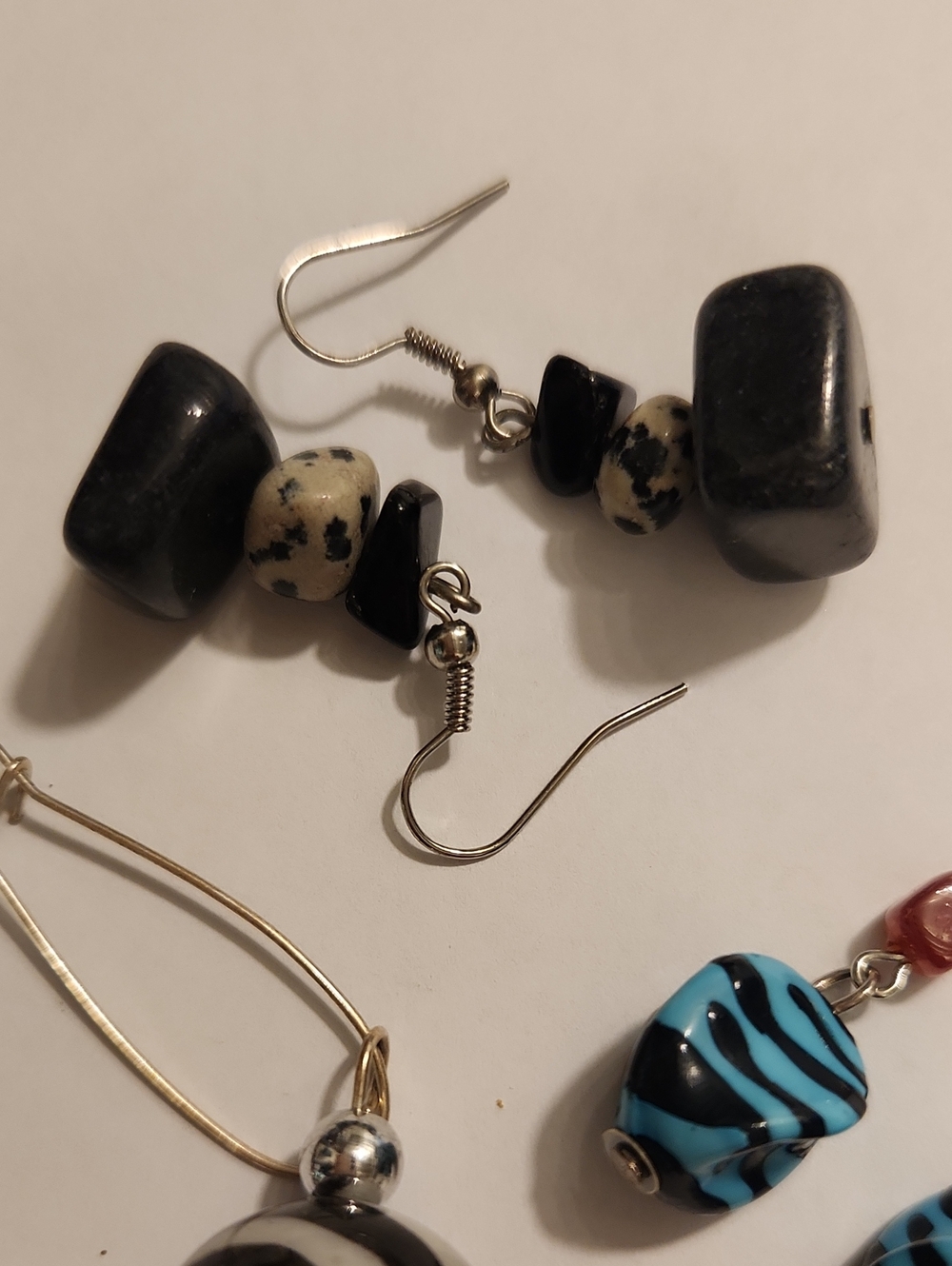 Dangle Earrings 3 Pair Older Fashion Earrings - Picture 4 of 4